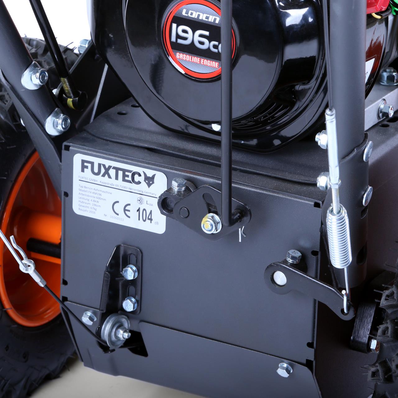 Benzínový zametací stroj FUXTEC FX-KM196
